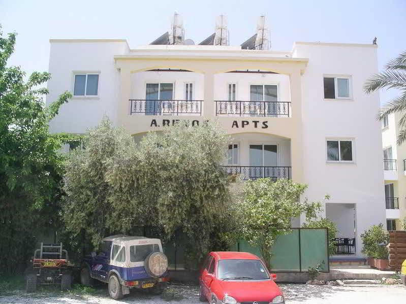 Renos Hotel Apts Polis Bagian luar foto